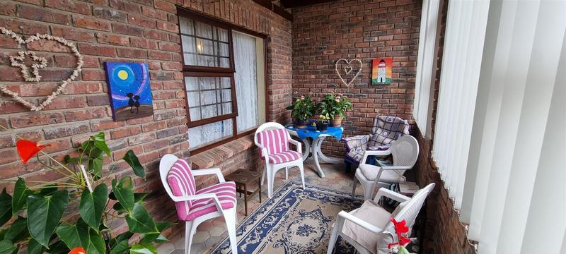 3 Bedroom Property for Sale in Fraaiuitsig Western Cape